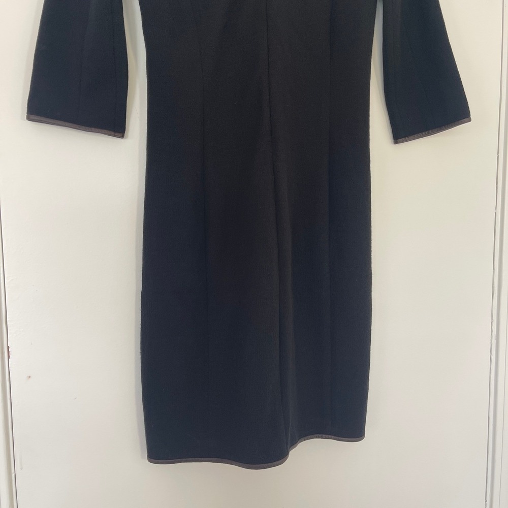 Veronica Beard Zip Front Black Dress Wool Blend Leather Trim V Neck Size 2 - Picture 3 of 9